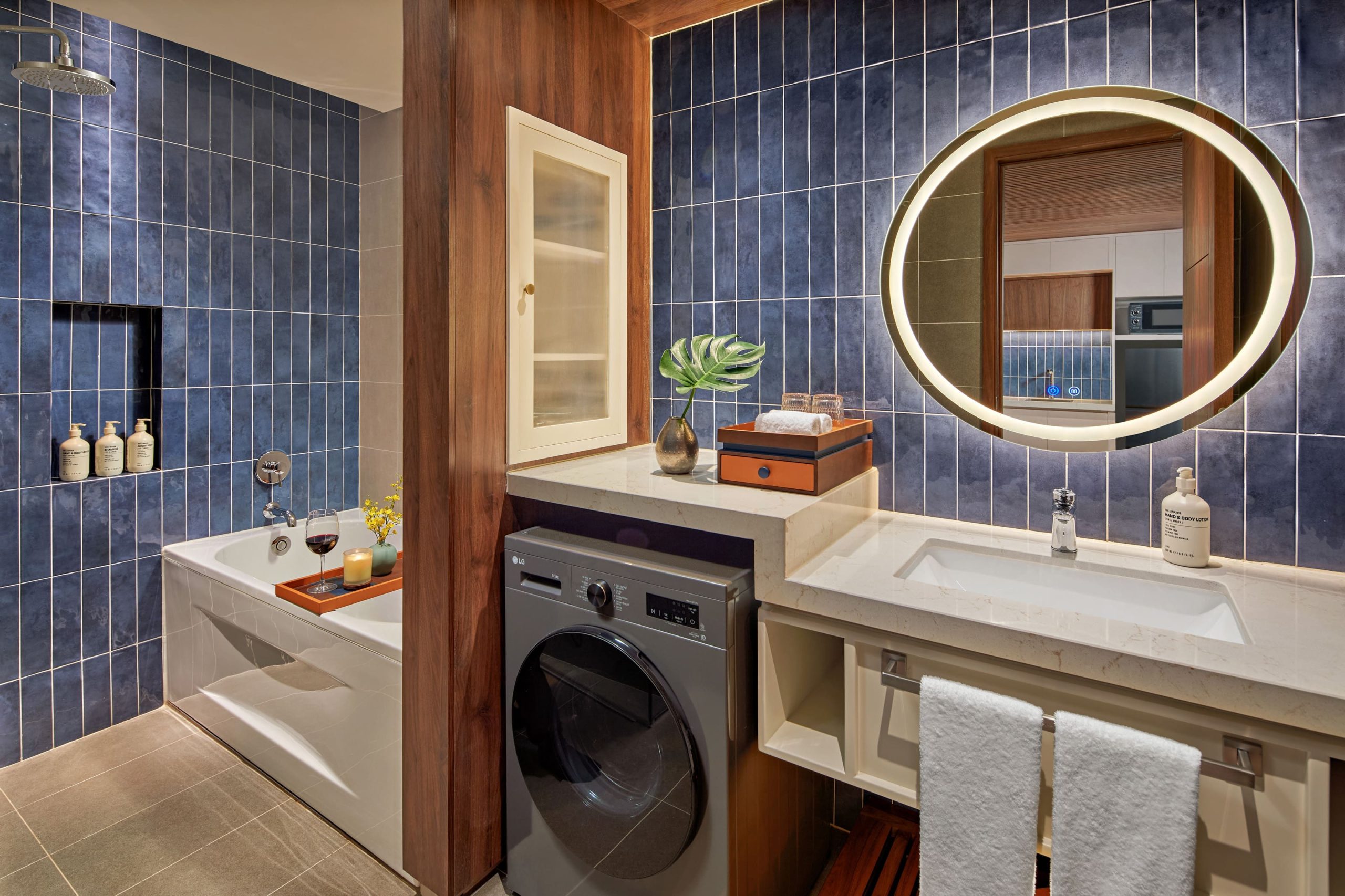 ONE-BEDROOM DELUXE APARTMENT